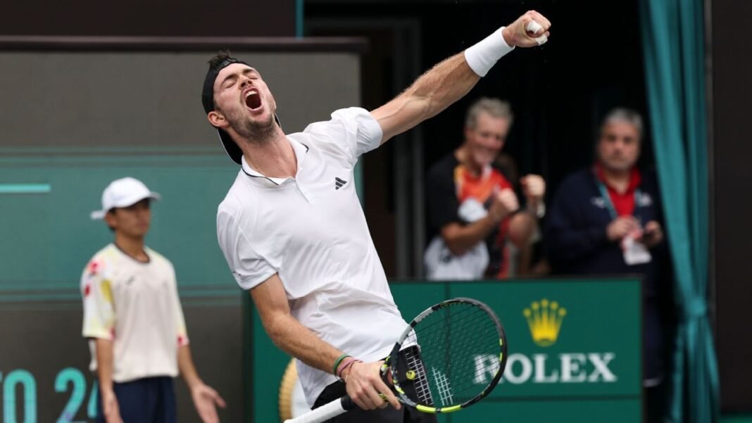 Germany set to advance to Davis Cup Finals with win over Chile