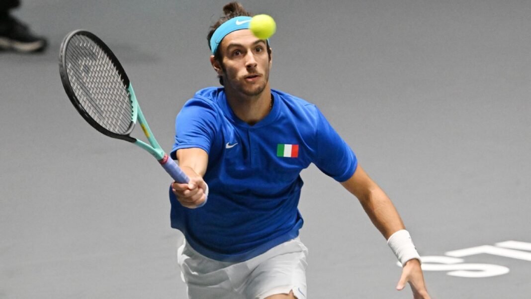 Musetti fights back to overtake Zverev in Vienna quarterfinals