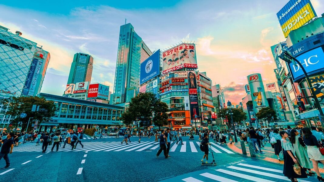 Lower your voice and don’t eat while walking: Top etiquette tips for tourists to Japan