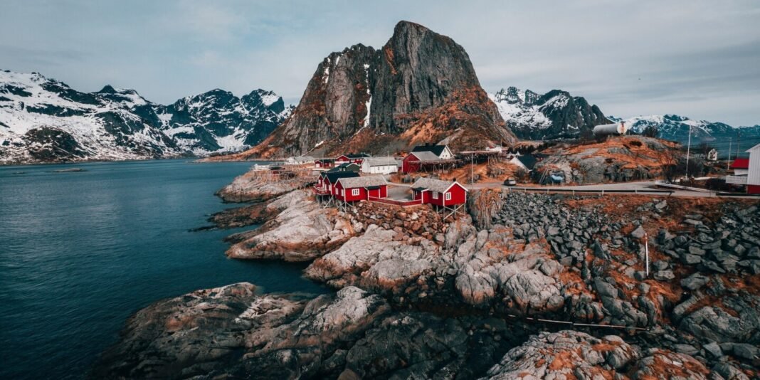 The Best Travel Tuesday Flight and Travel Deals for 2024