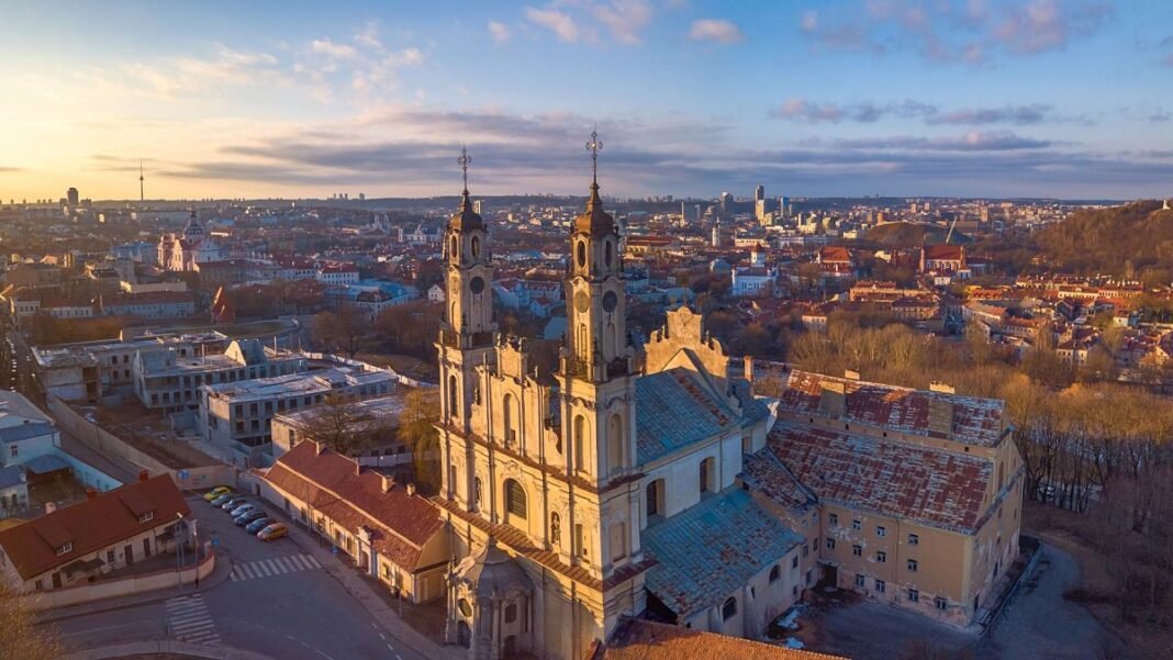 Unicorn hub? Here's why Lithuania attracts so many fintech companies