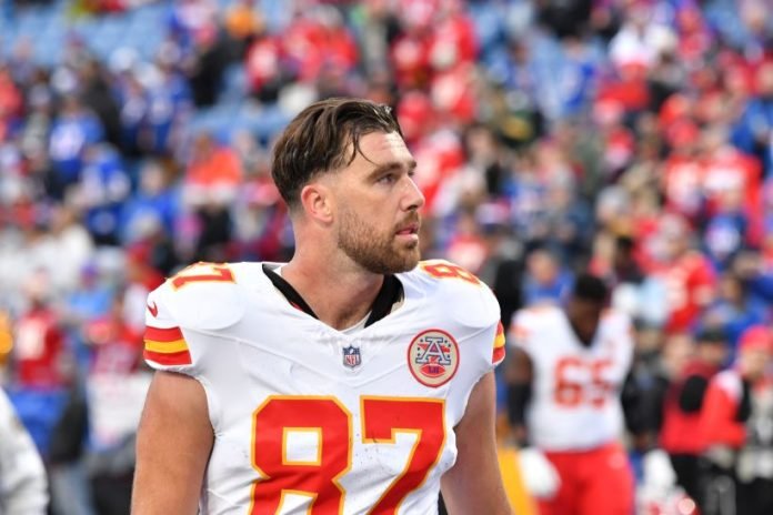 Travis Kelce Chiefs pic