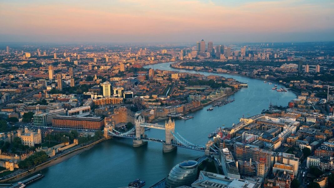 UK economy stagnates as business leaders warn of 'worst of all worlds'