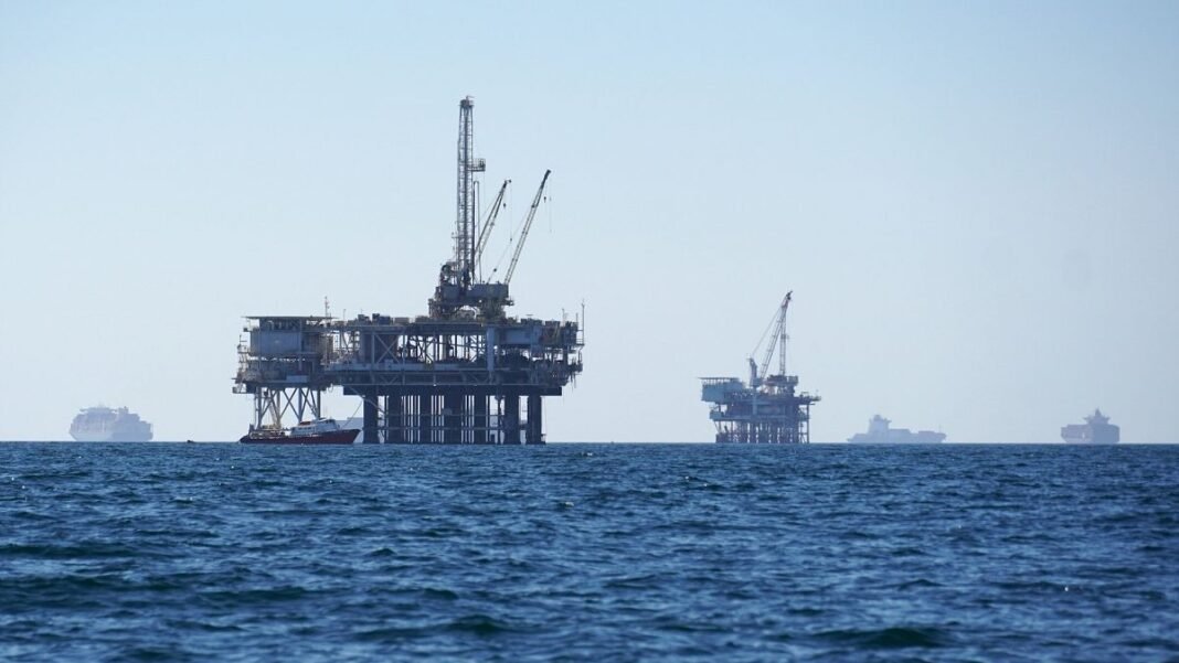 Crude oil prices hit three-week high as concerns over supply grow