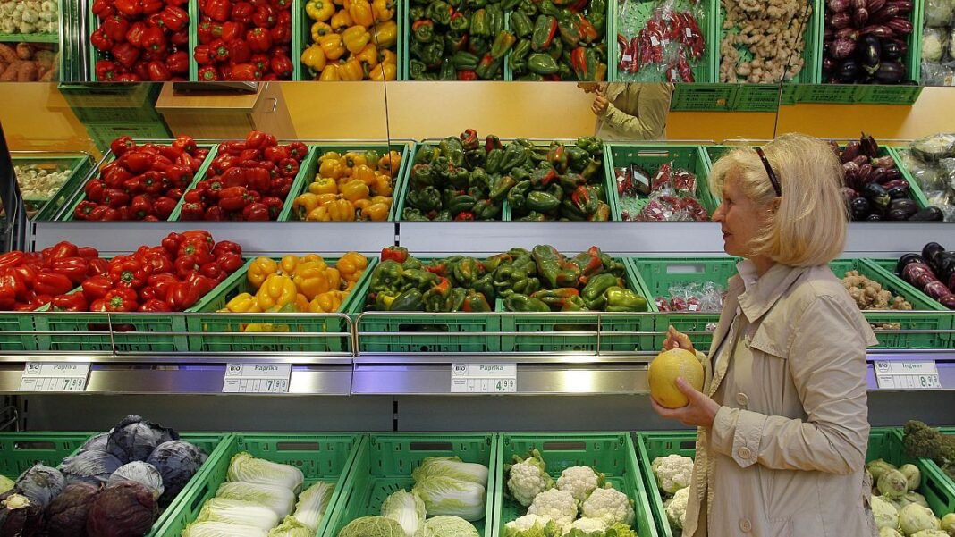 Eurozone retail trade shows tepid growth after prior drop in October