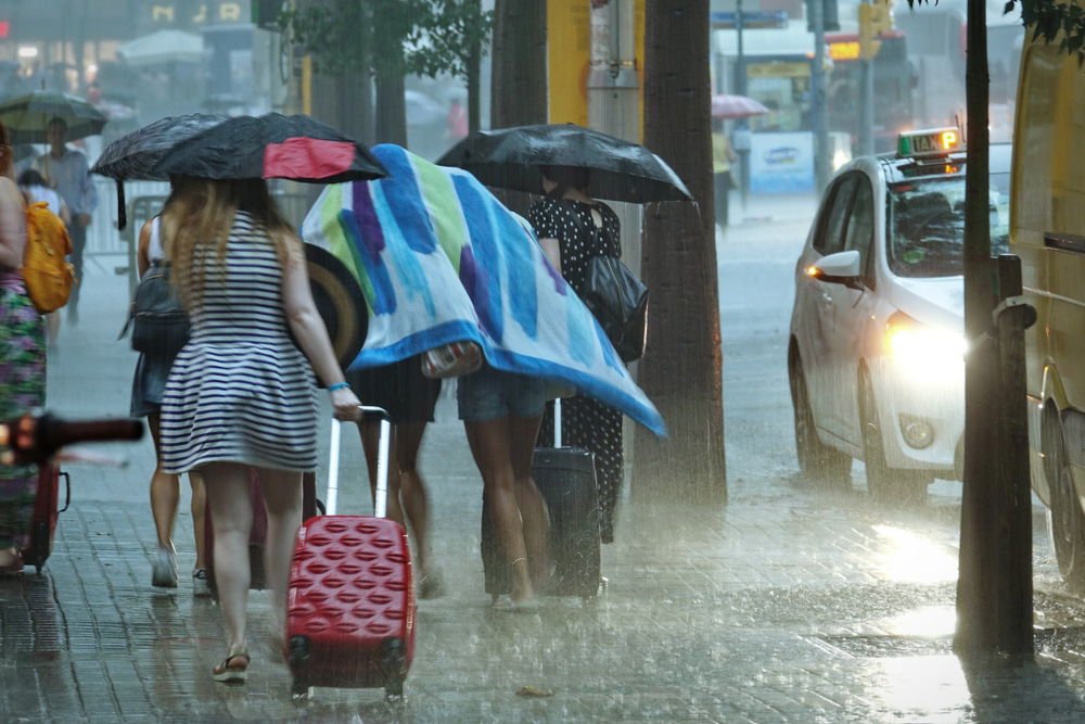 Storm Garoé strikes Spain again: Tornadoes, torrential rain, and flooding fears as country braces for more chaos