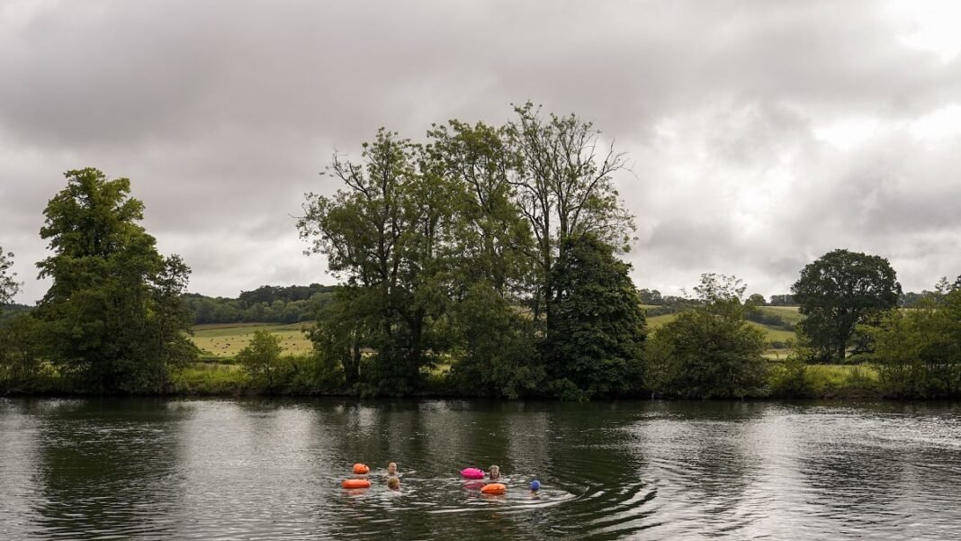 Thames Water: Judge approves emergency plan to keep UK's largest water firm afloat