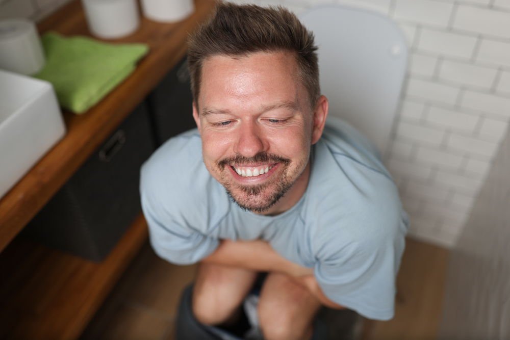 Why men spend more time on the toilet than women – Science unlocks the truth!