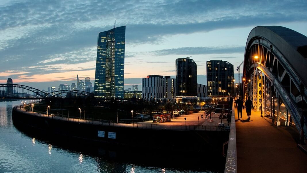 Europe’s economic confidence dips again in March as services sector retreats