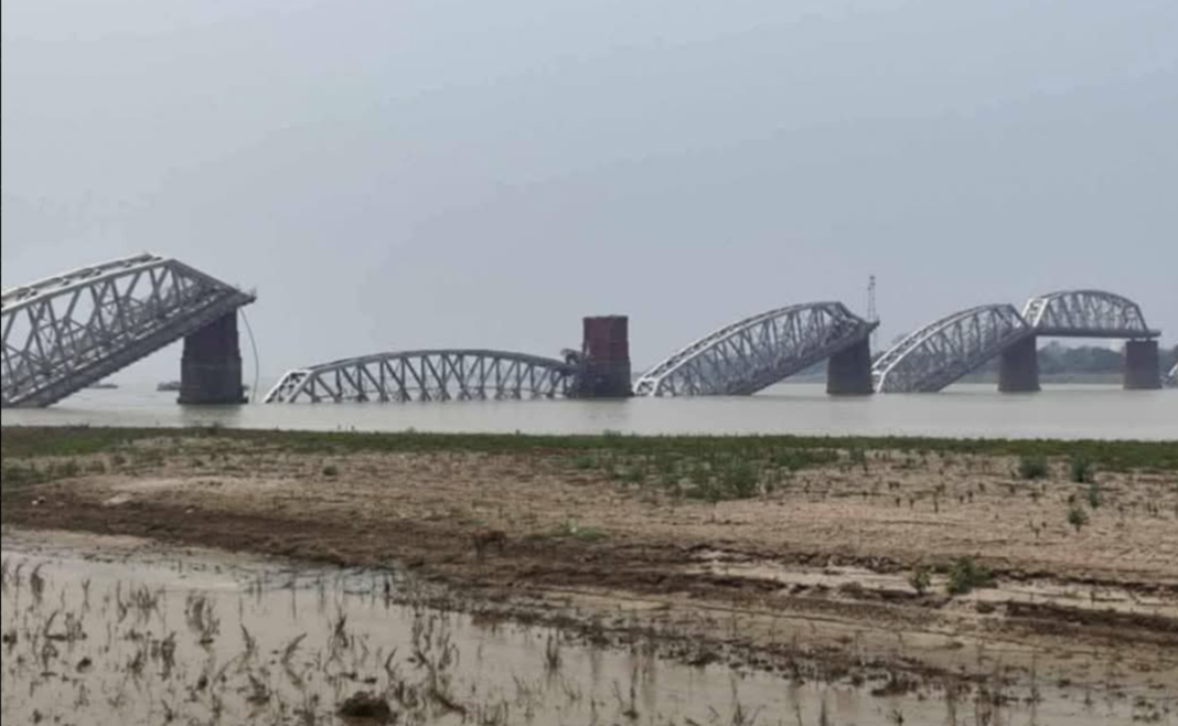 7.7-magnitude earthquake strikes Myanmar, killing 8