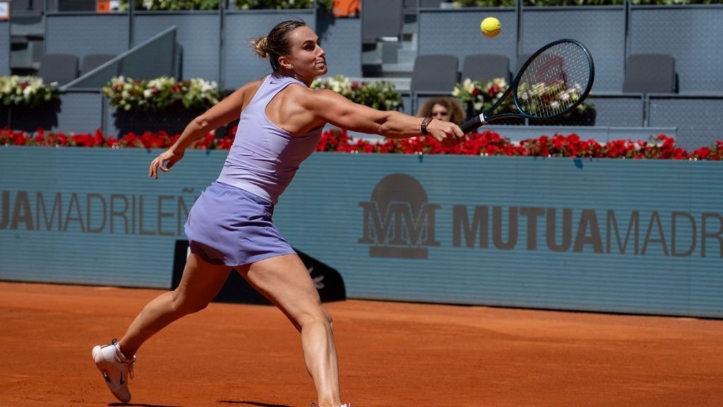 Zverev, Sabalenka breeze through first matches at Madrid Open