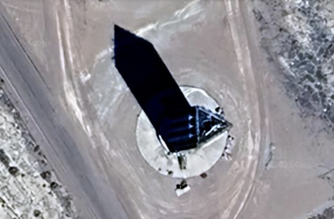 Google Earth reveals bizarre ‘alien’ tower at Area 51 – Pentagon insider says Trump could expose the truth