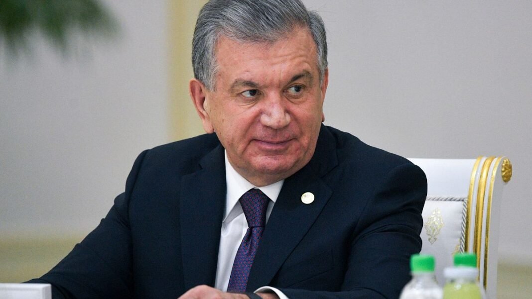 How is the EU developing trade and investment ties with Central Asia?