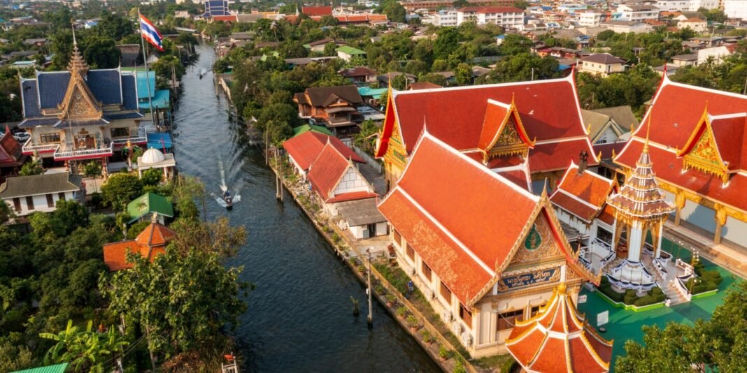 United Adds 3 New Flights to Asia and Australia