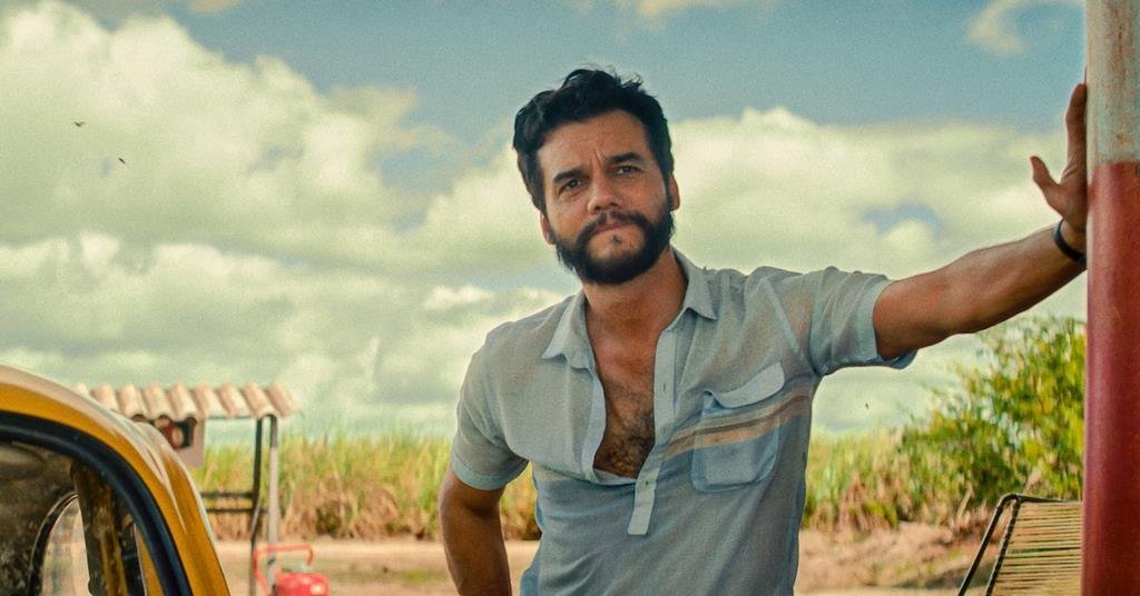 ‘The Secret Agent’ review: Kleber Mendonça Filho’s 1970s Brazilian thriller is ‘riot of a movie’