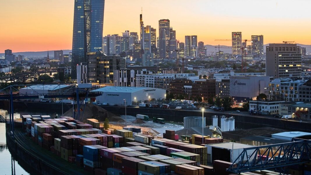 Eurozone GDP beats expectations with 0.4% growth in first quarter