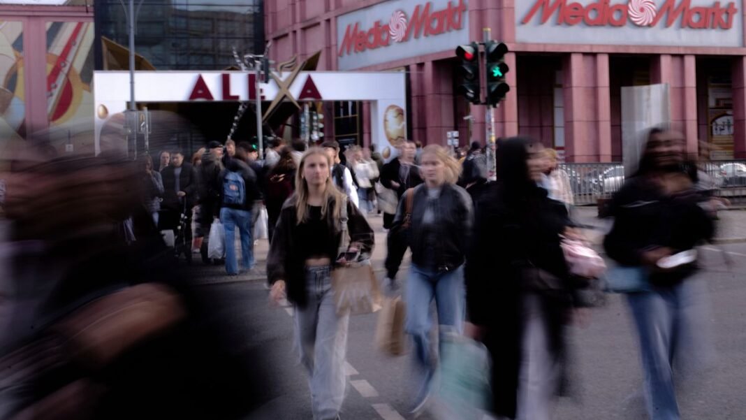German consumer confidence creeps up, but shoppers are still wary