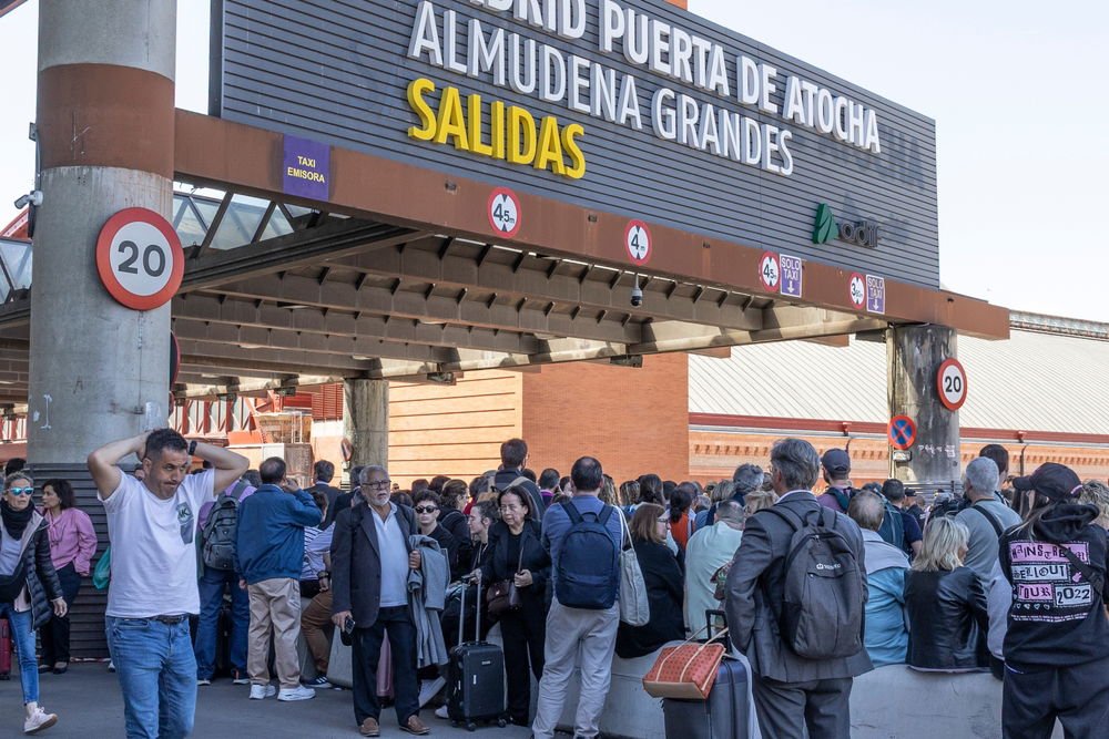 ‘Major railway sabotage’ in Spain: Cable chaos sparks train meltdown – 10,700 stranded in train fiasco