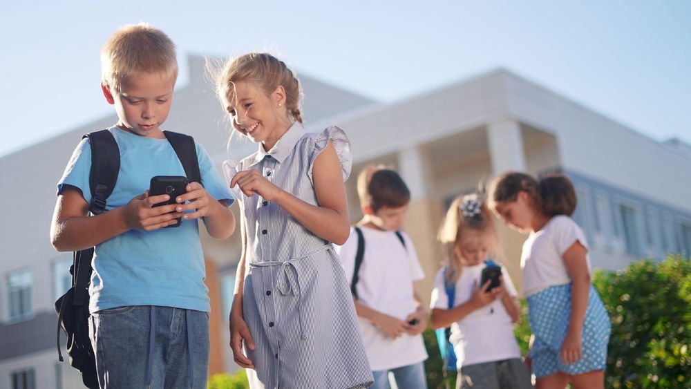 No mobile phones in classrooms – Finland has officially hit the mute button