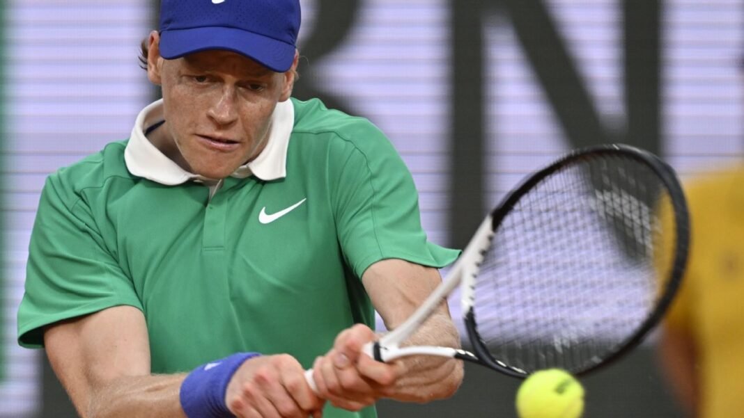 Jannik Sinner into French Open semis, wins 19th Grand Slam match in row