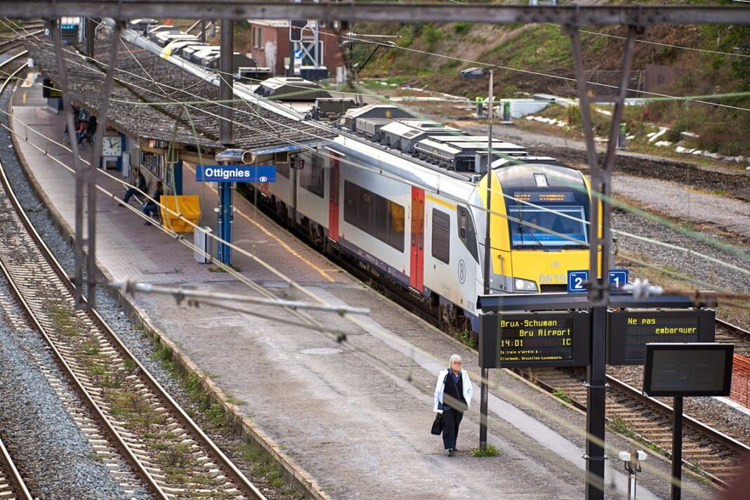 Belgium train operator grants Spain’s CAF €3.4b contract