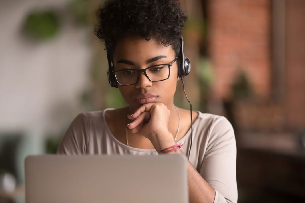 Speeding up videos and audios cause cognitive overloads, affecting the brain