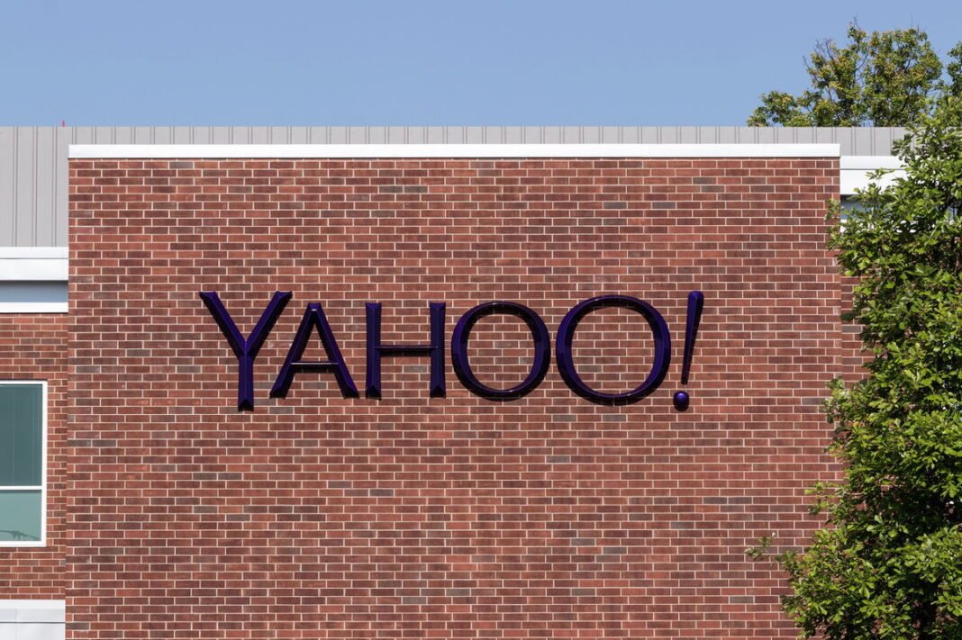 Yahoo Mail is down worldwide