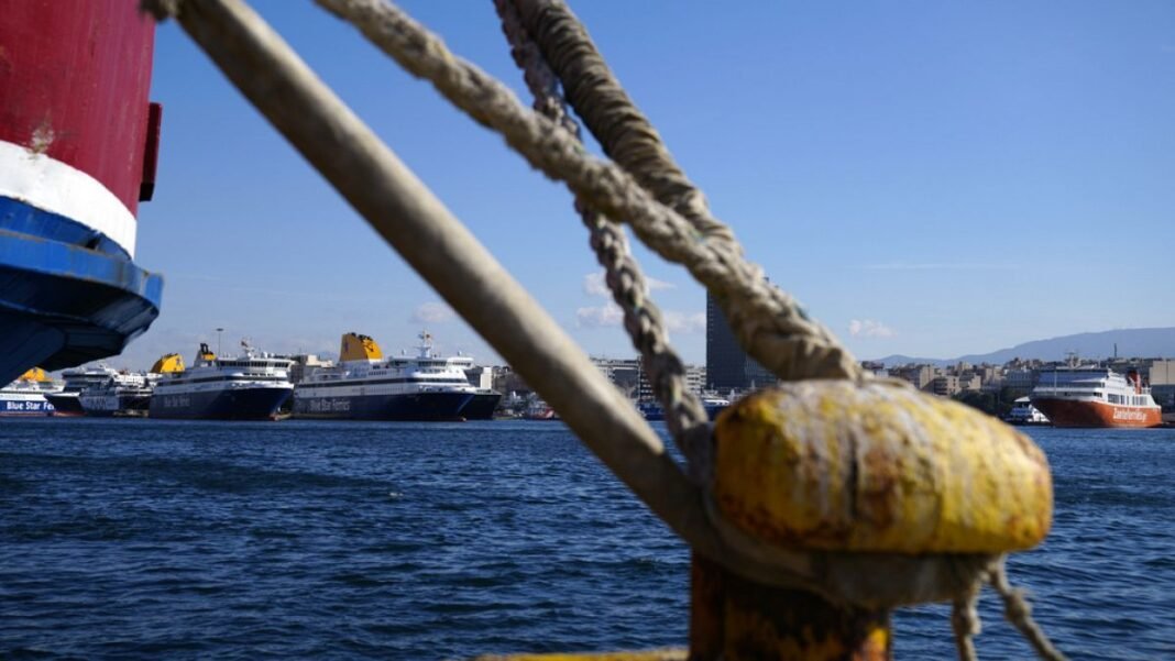 Gale-force winds force Greek ports to halt island ferries leaving passengers stranded
