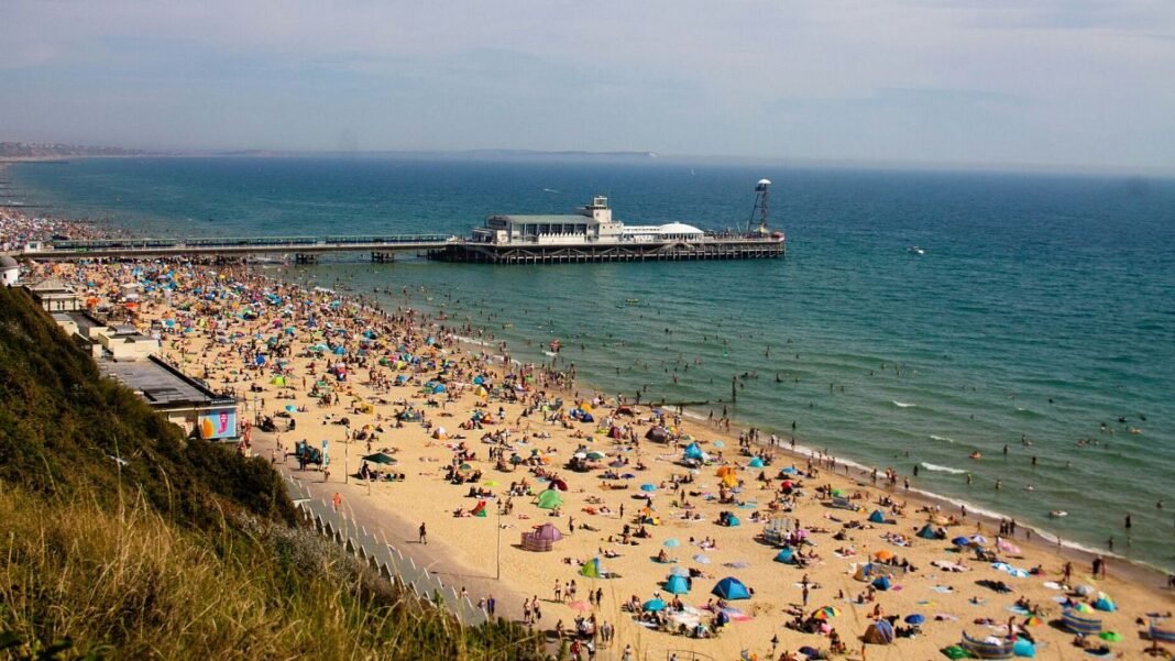Sun, sea and overcrowded sands: These are Europe’s most complained about beaches